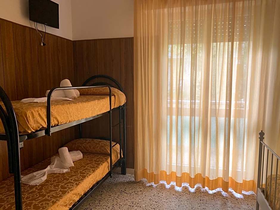 Hotel Modenese