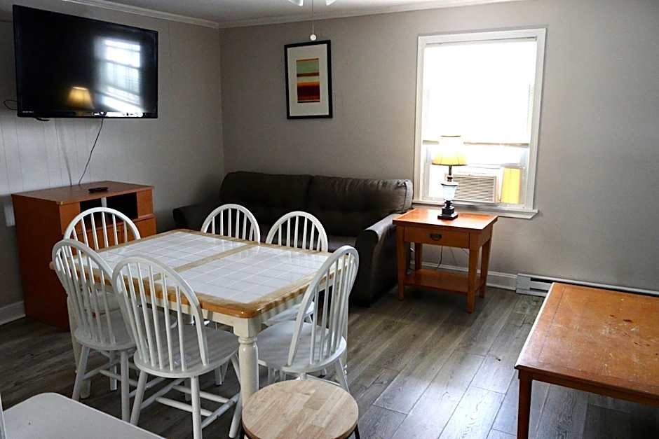 The Burgundy Inn Hotel and Apartments