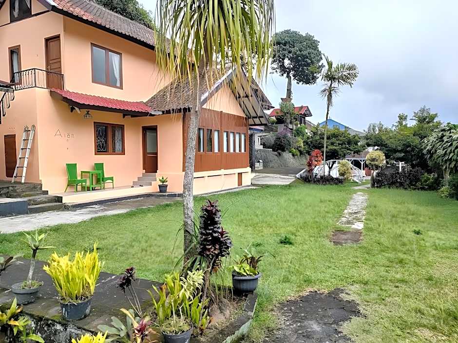 Villa Tunas Alam Mutiara