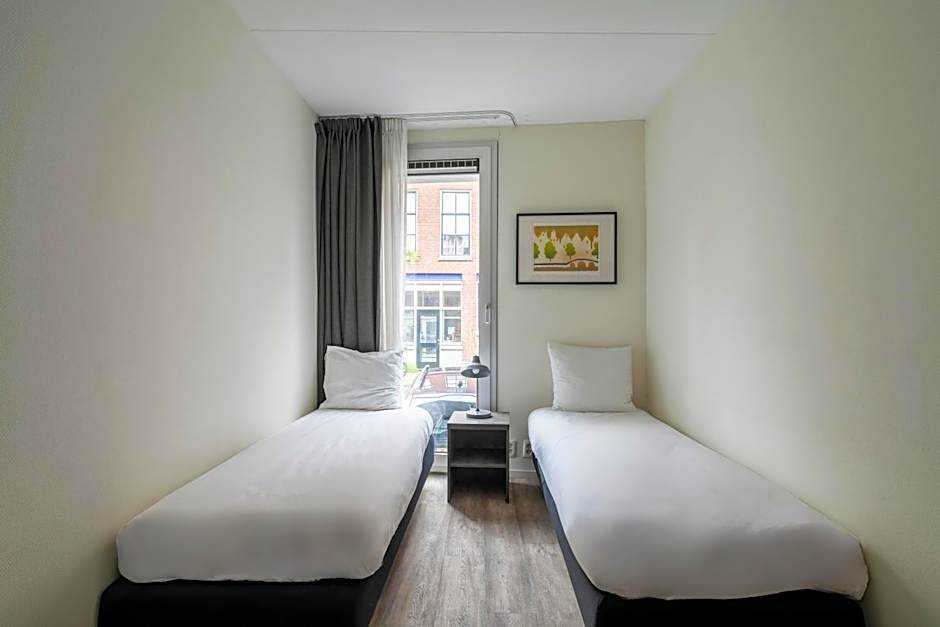 YAYS Amsterdam Prince Island by Numa