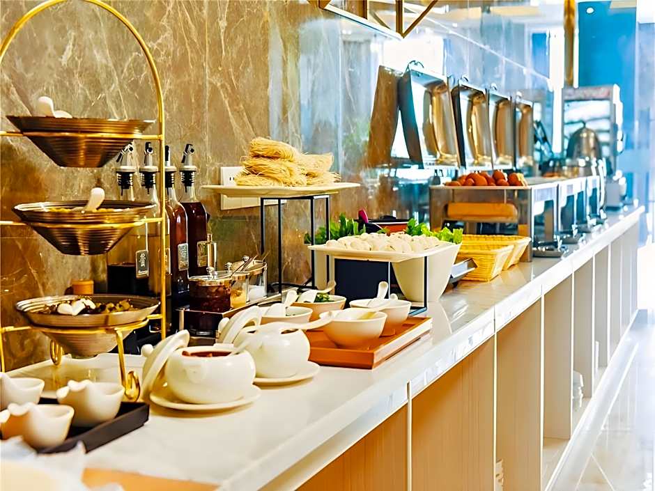 VX Wuxi Jiangyin High-tech Zone Panlongshan Park Hotel