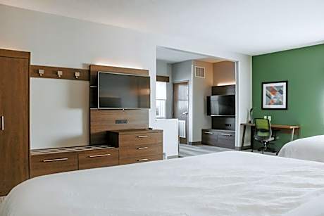 Two-Bedroom Suite