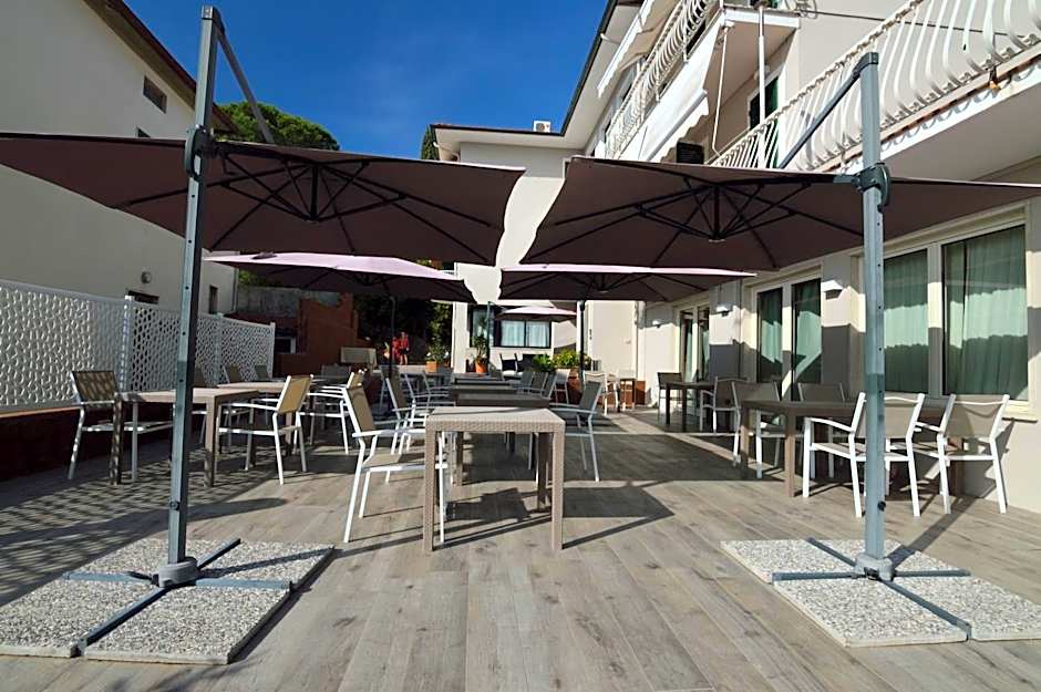 Hotel Monti