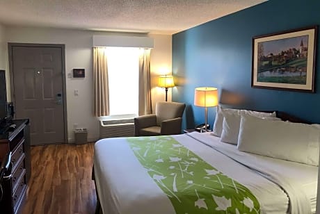 1 Double Bed Mobility Accessible Room Non-Smoking