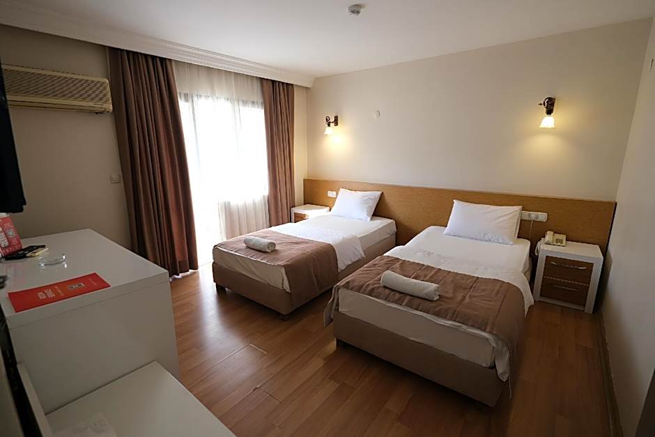 Ustun Hotel Alsancak