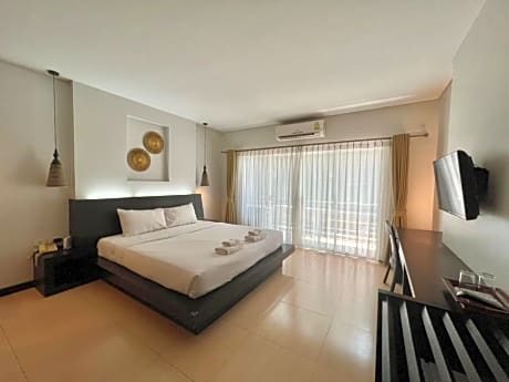 Deluxe Club King Room