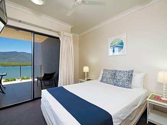 Jack & Newell Holiday Apartments