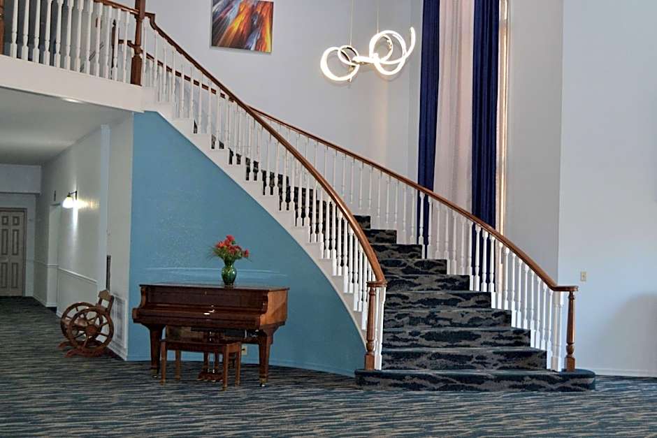 Days Inn and Suites by Wyndham Sikeston