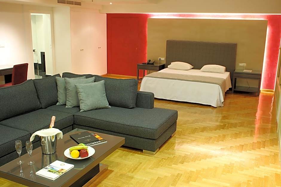 Theoxenia House Hotel