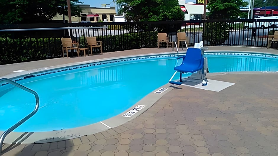 Comfort Inn & Suites Thomson