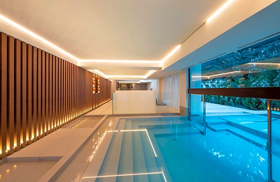 Le Massif Hotel & Lodge Courmayeur - The Leading Hotels of the World