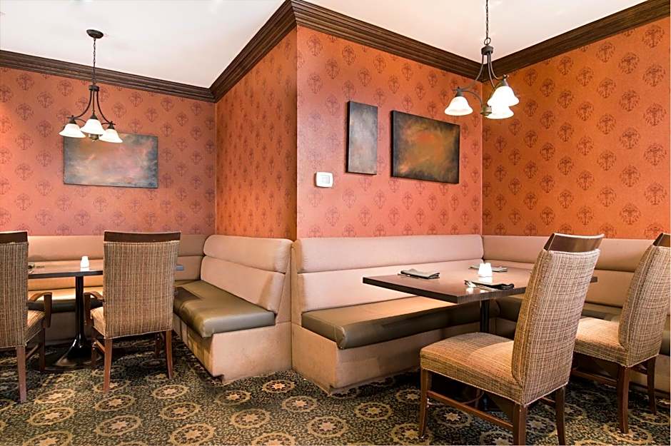 Sinbads Hotel & Suites