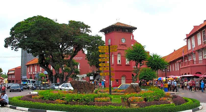 Hallmark Express Hotel