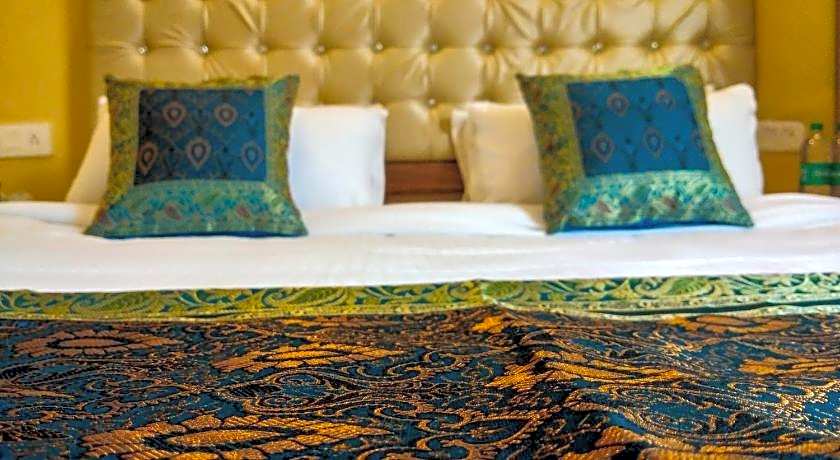 Dwivedi Hotels - Palace On Steps