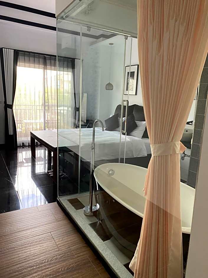 La Fleur BnB & Restaurant