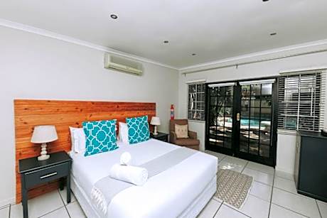 Standard Queen Room