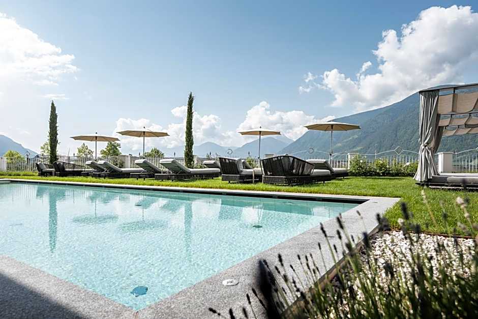 Small & Beautiful Hotel Gnaid