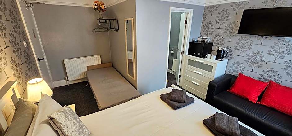 The Roslyn Guest House