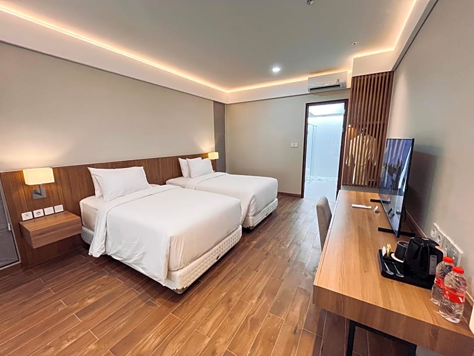 Mambruk Hotel & Convention