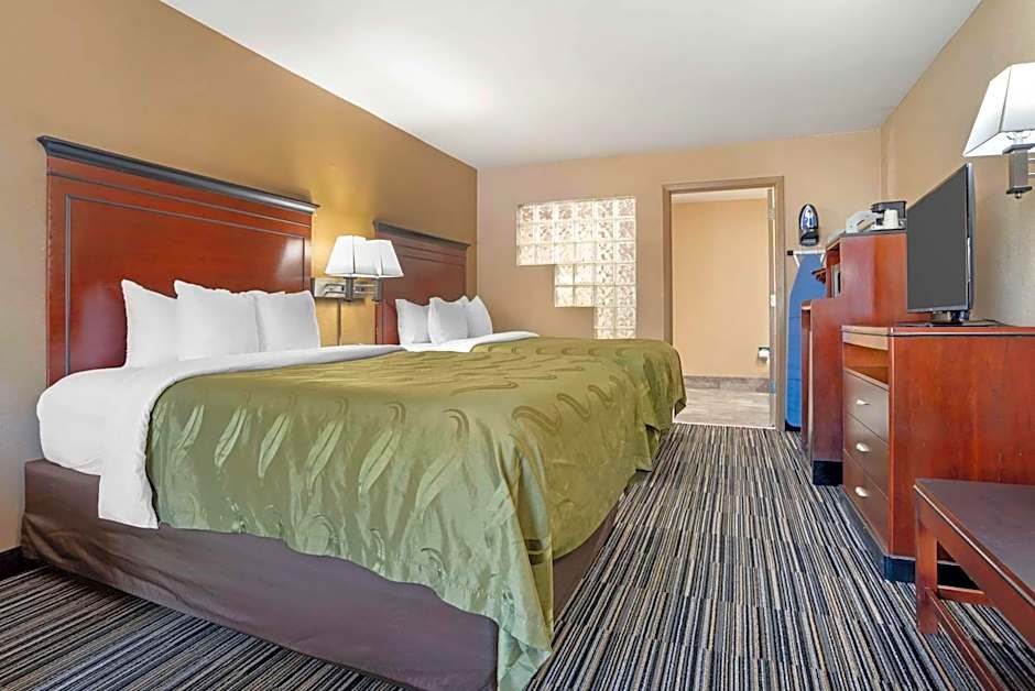 Quality Inn Brookhaven
