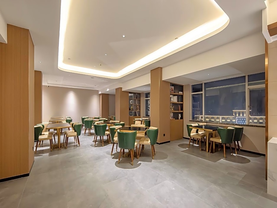 Borrman Hotel Lipu Central Plaza