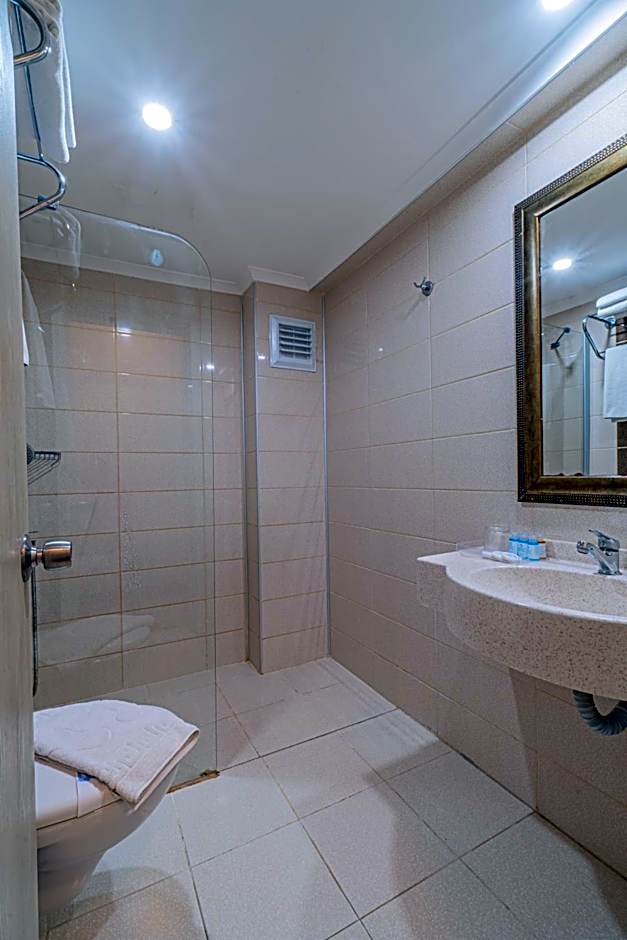 Mesut Hotel