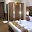 Hotel Cosmos