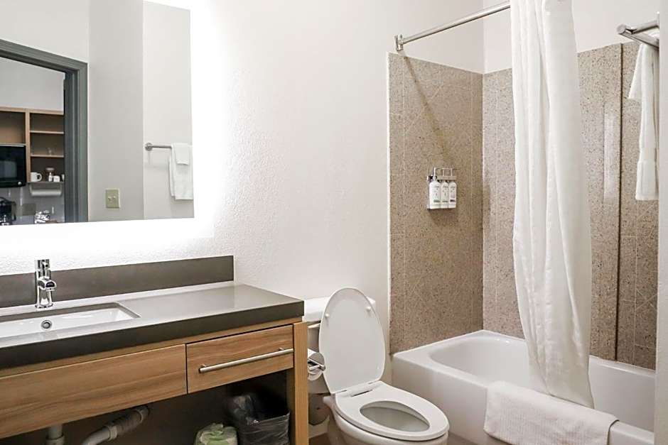 Candlewood Suites Richmond Airport Hotel By IHG