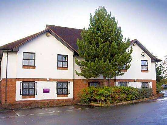 Premier Inn Manchester Airport Heald Green