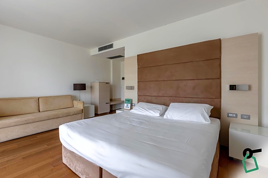 HOTIDAY Room Collection - Pisa