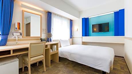 Accessible Twin Room - Non-Smoking