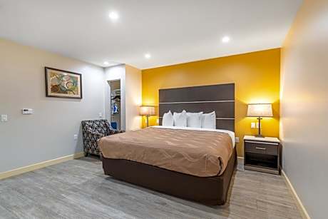 King Room - Accessible/Non-Smoking