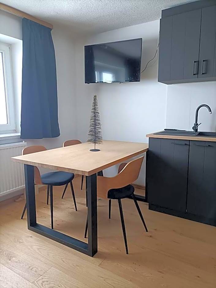 Pension & Ferienwohnungen Haus Edelweiß