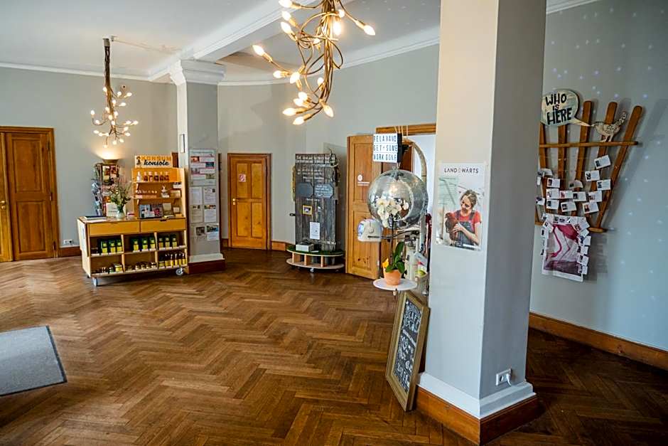 COCONAT-a workation retreat & Coworking