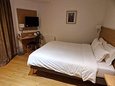 Quadruple Room - 1 Double Bed 1 Double Sofa Bed