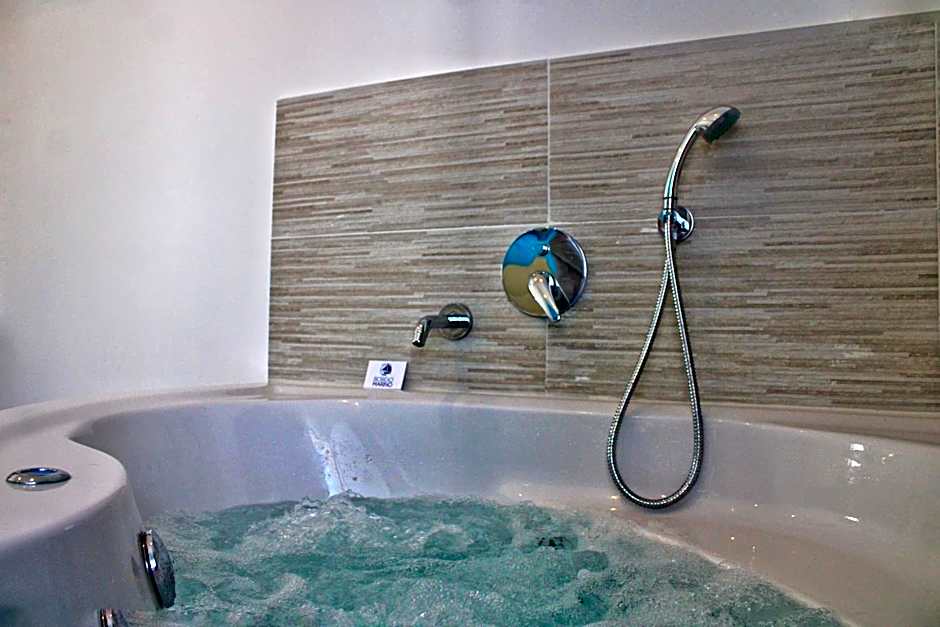 Borgo Marino Suite B&B