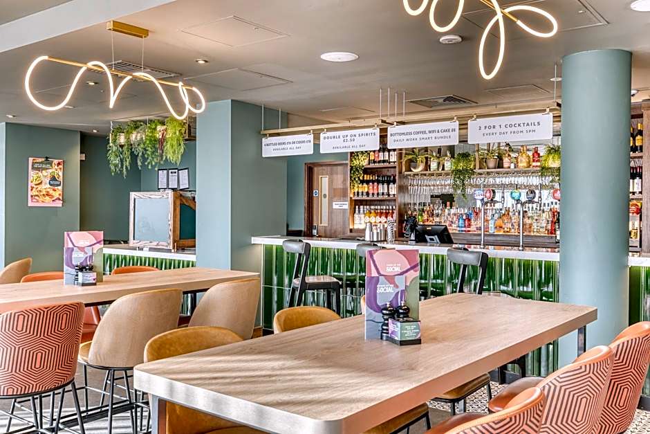 Premier Inn Southampton City Centre - West Quay