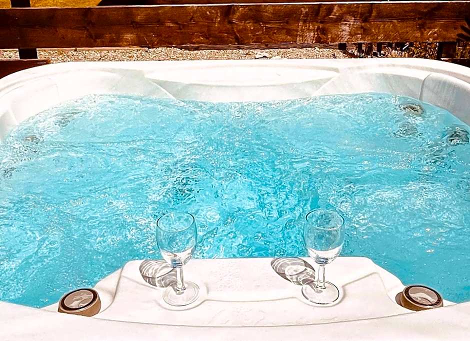 Black Bull Retreat, Barmston with Private Hot Tubs