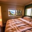 The Fraser River's Edge B&B Lodge