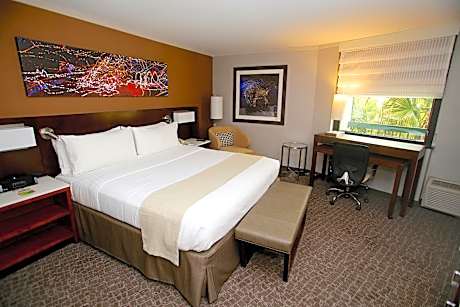 King Room - Hearing Accessible/Non-Smoking