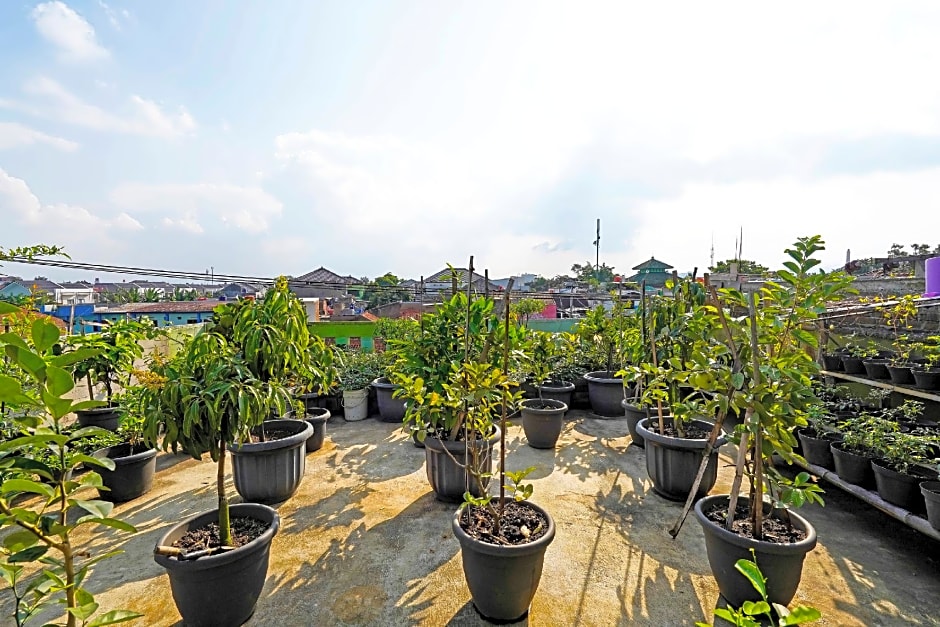 SPOT ON 91221 Pondok Nsn Syariah