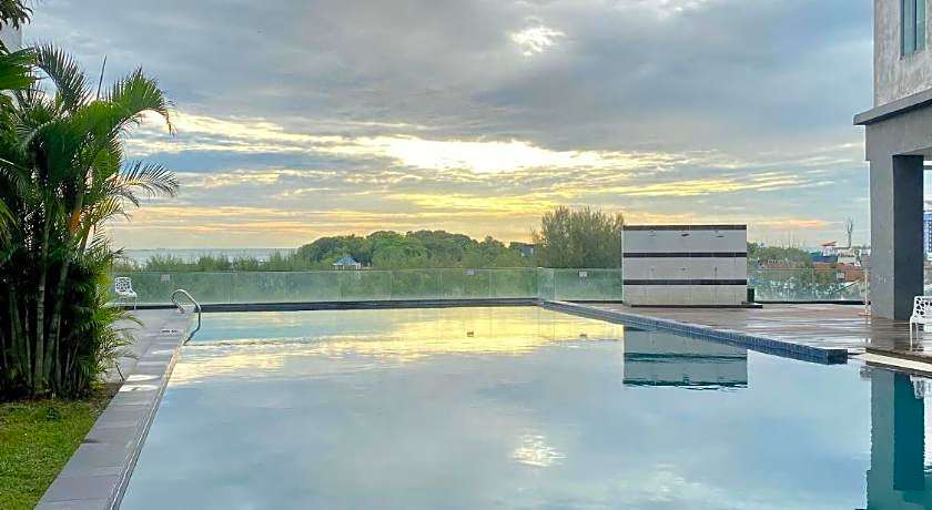 D'Wharf Hotel & Serviced Residence