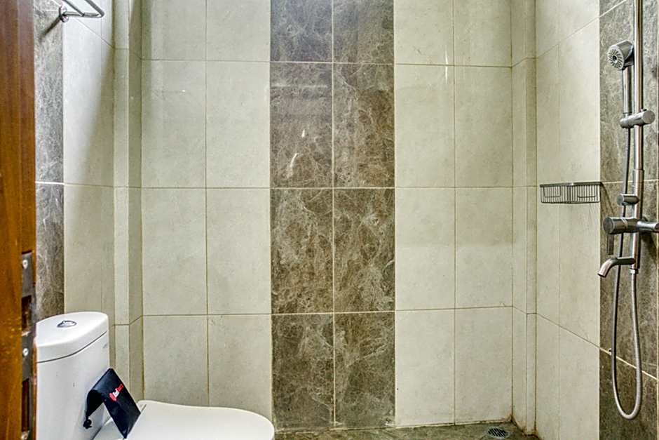 RedDoorz @ Jakal Atas KM 10