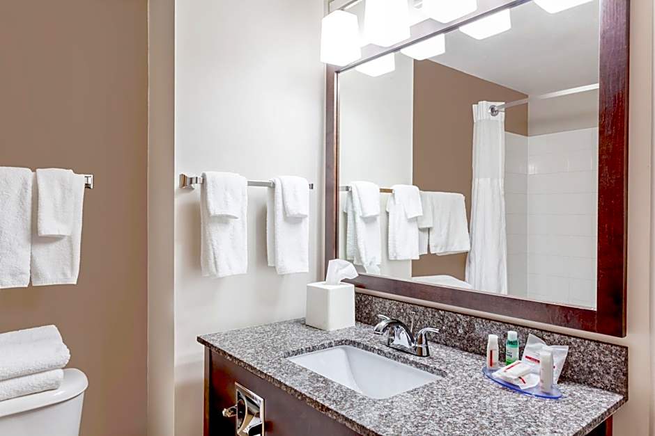 Super 8 by Wyndham Prince Albert