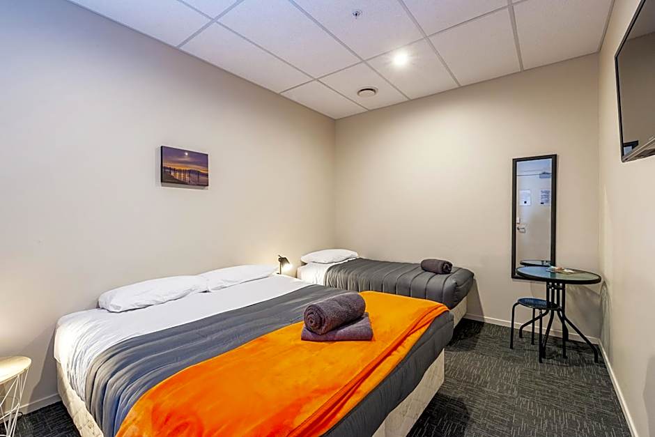 Rock Solid Backpackers Rotorua