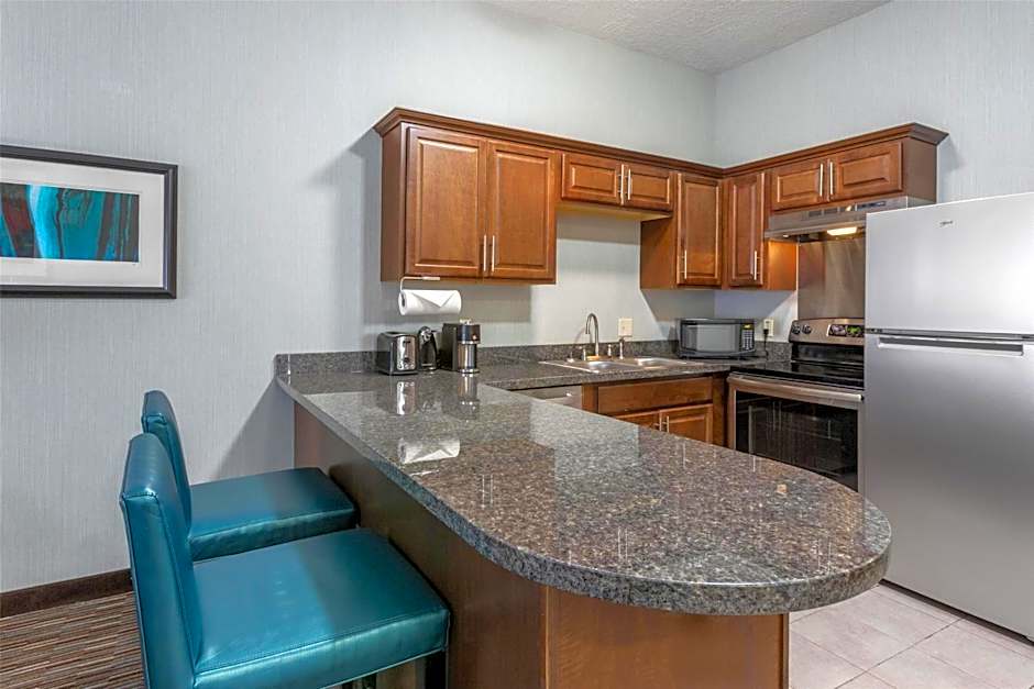 Best Western Plus Gallup Inn & Suites