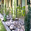 Au Saint Roch - Hotel et Jardin