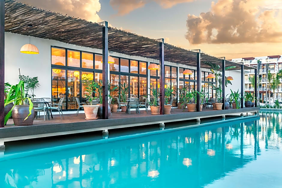 Ocean Riviera Paradise - All Inclusive