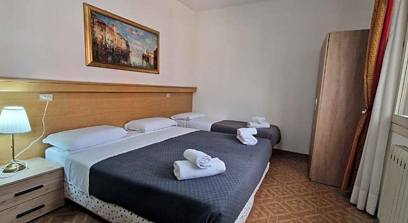 HOTEL TiTO