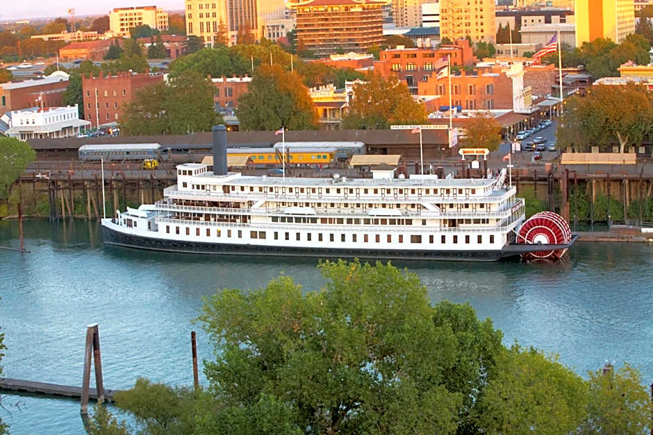 Delta King Hotel